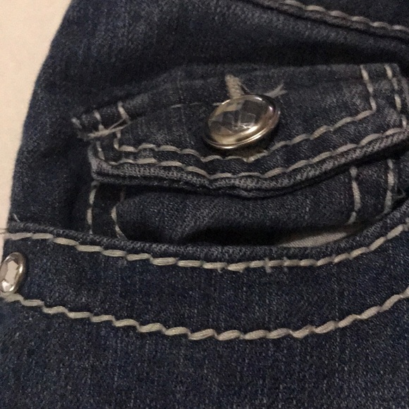 Xhilaration jean shorts 10/12 - Picture 6 of 7